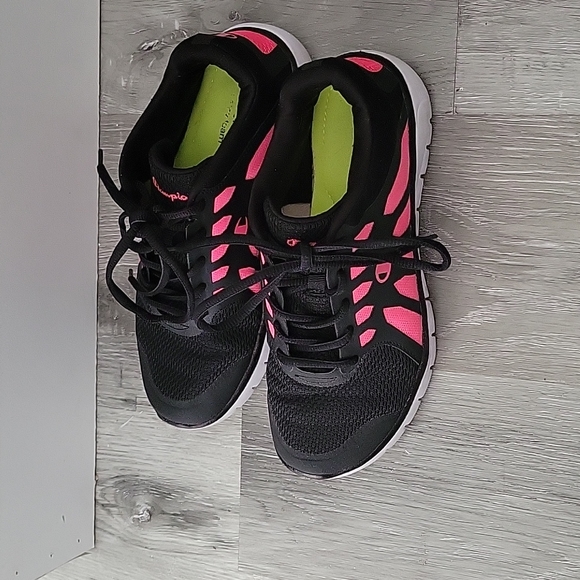 Champion runners - Picture 2 of 3